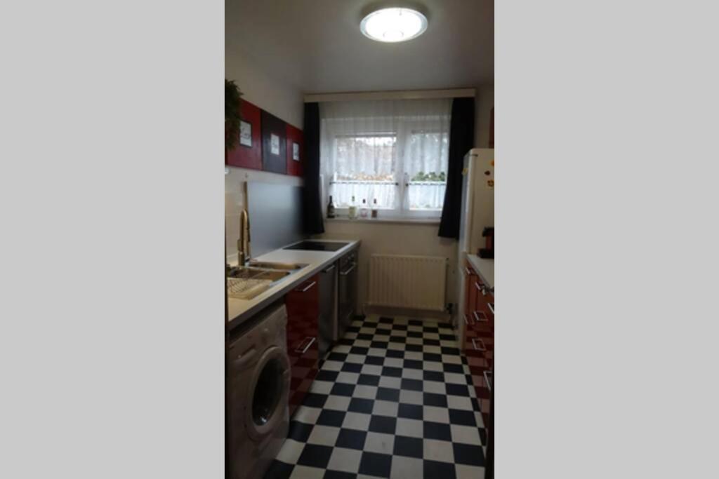 Schoene, Ruhige Wohnung In Berlin-Steglitz Екстериор снимка